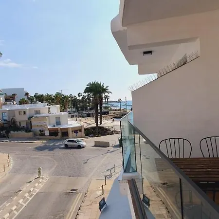 Phaedrus Living Seaside Luxury Flat Athina 109