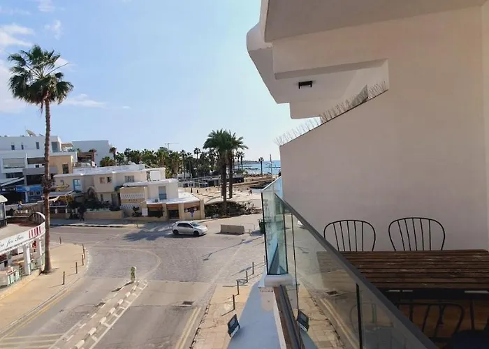 Phaedrus Living Seaside Luxury Flat Athina 109